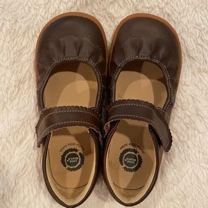 Livid and Luca ruche Mary Jane girls size 2 shoes